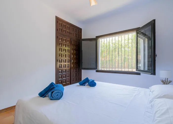 In Denia: Beachfront With Bbq デニア