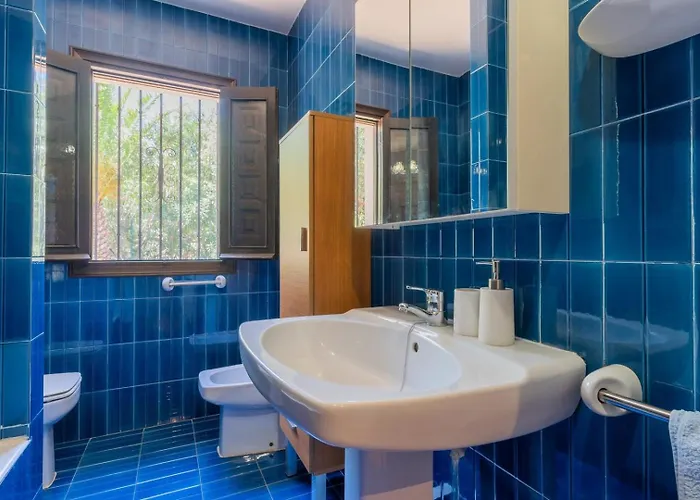 In Denia: Beachfront With Bbq * デニア