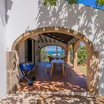 In Denia: Beachfront With Bbq Holiday home *