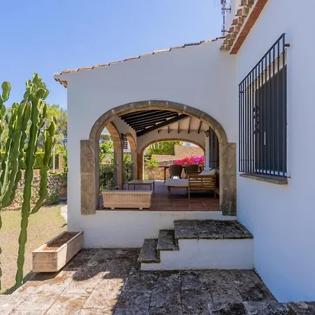 Semesterbostad In Denia: Beachfront With Bbq