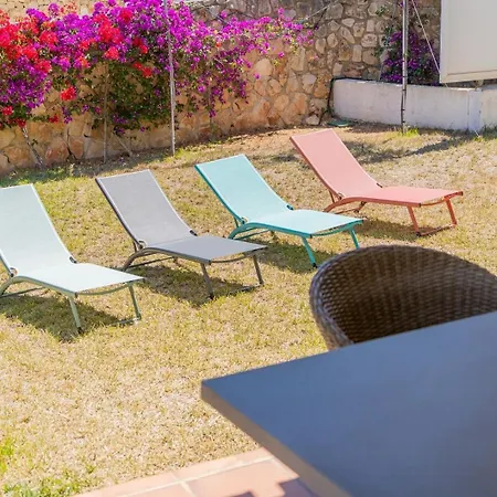 In Denia: Beachfront With Bbq 펜션