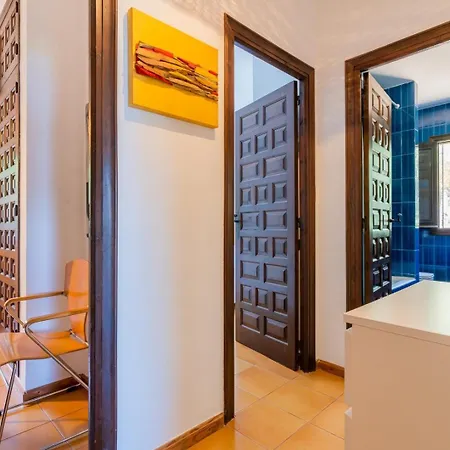 In Denia: Beachfront With Bbq 펜션