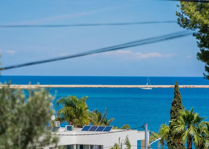 Semesterbostad In Denia: Beachfront With Bbq *