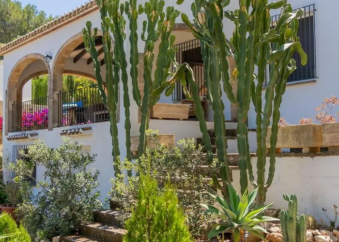 In Denia: Beachfront With Bbq Semesterbostad Denia