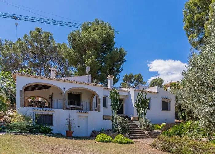 Semesterbostad In Denia: Beachfront With Bbq *