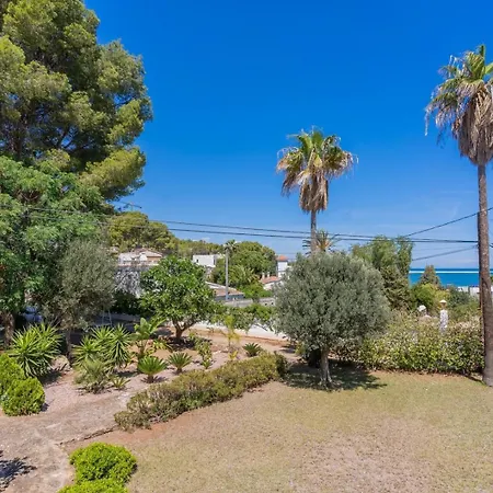 بيت للعطل In Denia: Beachfront With Bbq