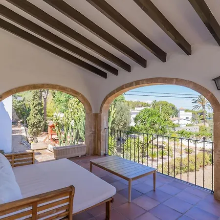 بيت للعطل In Denia: Beachfront With Bbq *
