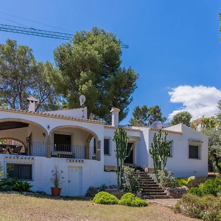 بيت للعطل In Denia: Beachfront With Bbq *