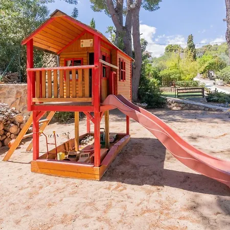 In Denia: Beachfront With Bbq دينايا