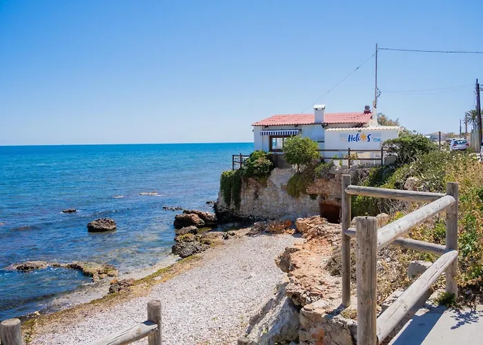 בית נופש In Denia: Beachfront With Bbq