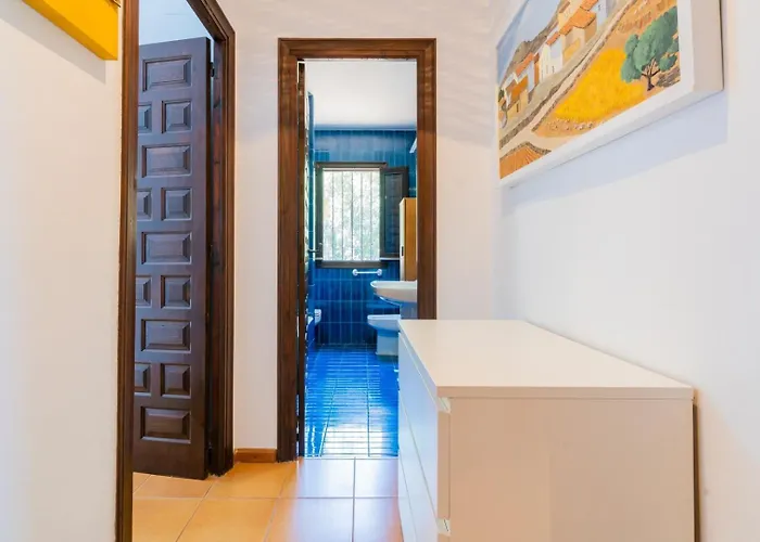 בית נופש In Denia: Beachfront With Bbq דניה